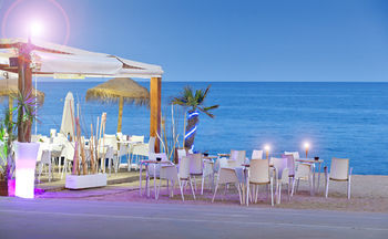 Sorrabona Apartamentos Costa Brava ภายนอก รูปภาพ